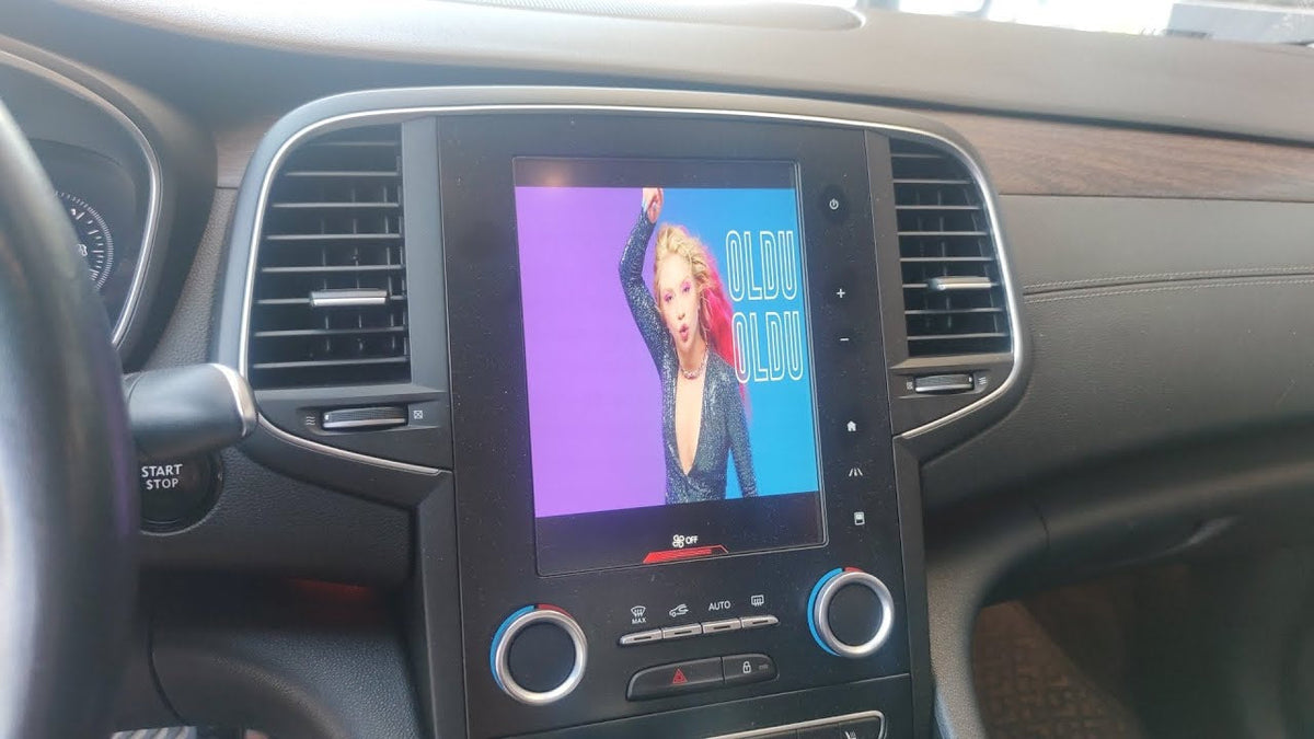 AI Media Box for Renault