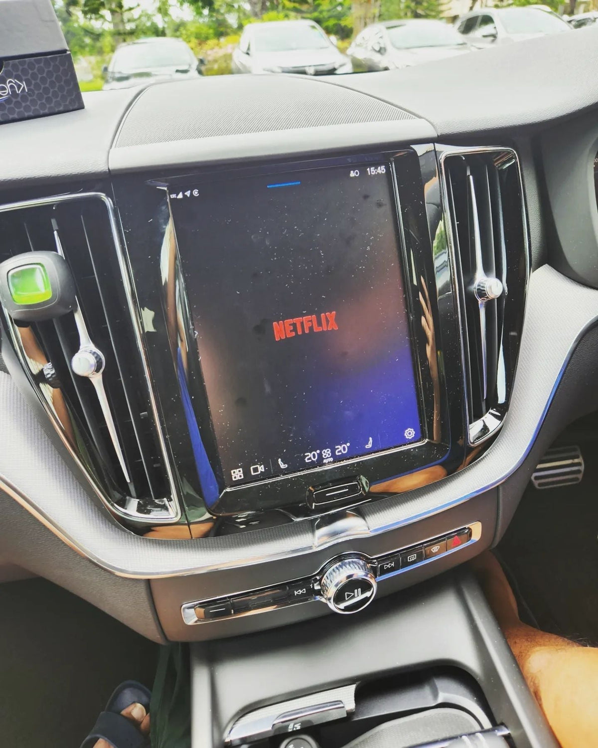AI Media Box for Volvo